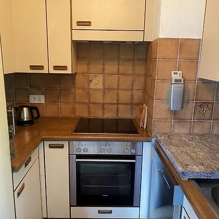 Casa Surselva Nr. 5 Marti * サヴォニン